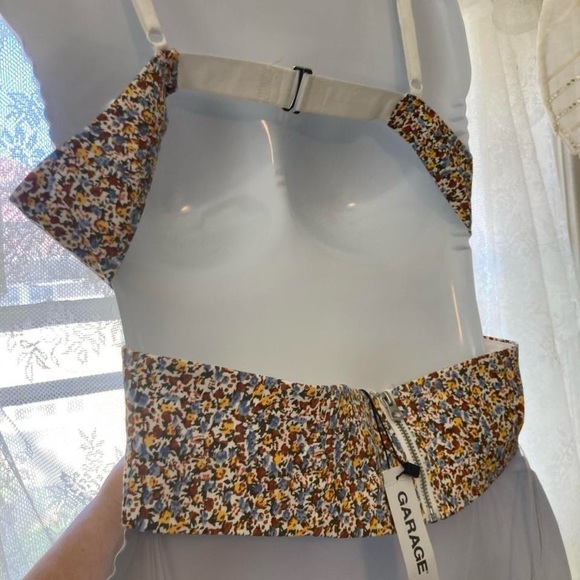 Multicolor Floral Camisole Top with Open Back XL Garage NWOT - Picture 2 of 3